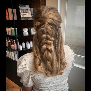 Cosmo Hairstyling Den Bosch B.V. image 2