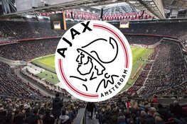Titelstrijd weer spannend: Ajax met tien man langs PSV