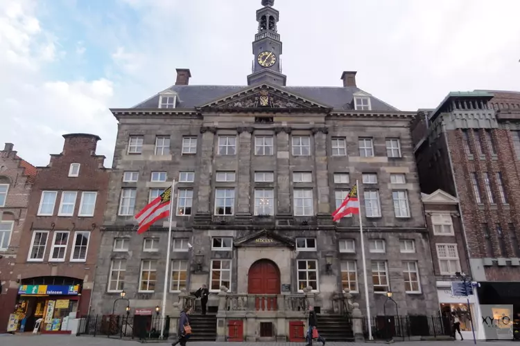 Corona; vingers aan de pols!