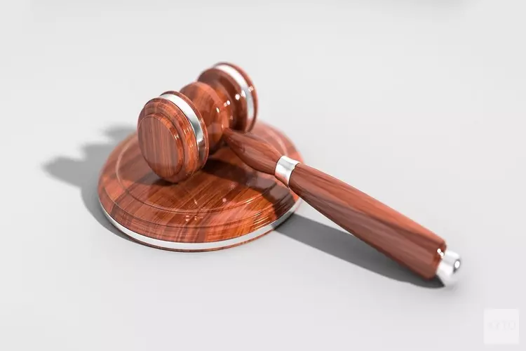 Familie moet ruim 870.000 euro illegale winst afstaan