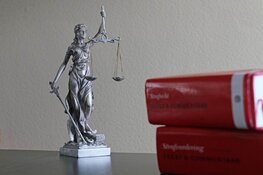 Cel en behandeling voor man die vriendin in voorhoofd sneed