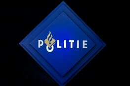 Politie doet onderzoek na val uit raam