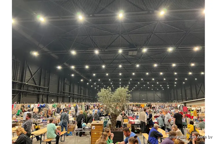 Super Snuffelmarkt op 2e Paasdag in de Brabanthallen Den Bosch!