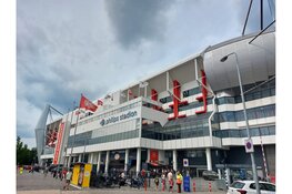 PSV duidelijk te sterk voor Sparta bij competitiestart