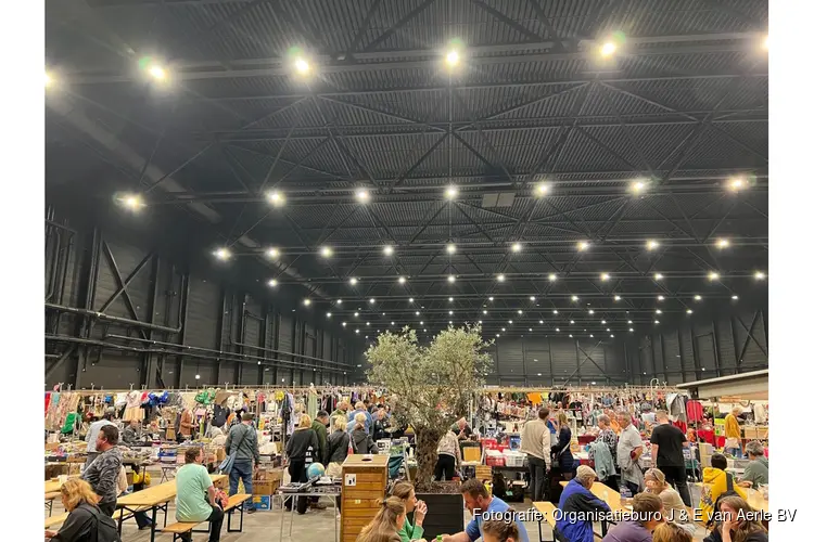 Unieke Mega Snuffelmarkt in de Brabanthallen Den Bosch op Zondag 12 oktober 2025!