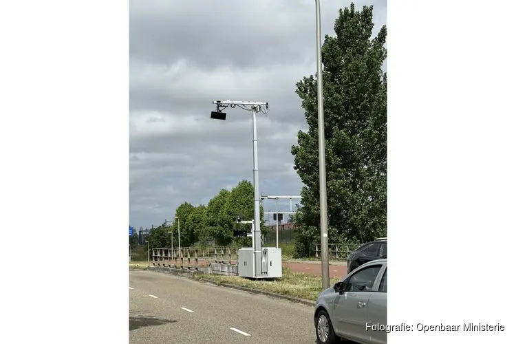 Drie nieuwe flitspalen langs Weg van de Toekomst in Oss gaan aan