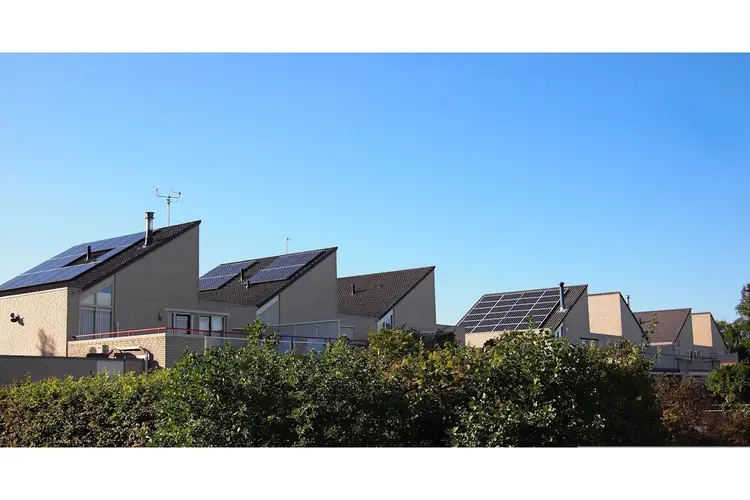 Zonnepanelen op je dak? In Noord-Brabant gaat je rekening met 340 euro omhoog